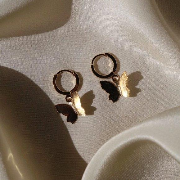 Chvker Jewelry - Gold Butterfly Earrings Huggie Hoops🦋🦋